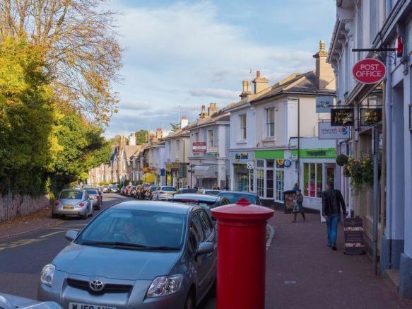 Wellswood Shops.jpg
