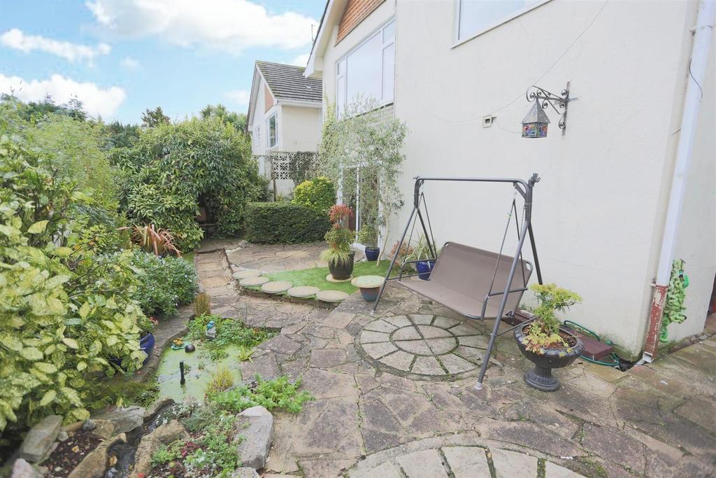 Marlowe Close Garden.jpg