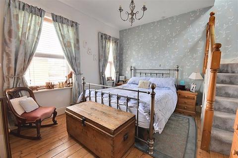 15 Lambert Road, Worcester, WR2 5DD