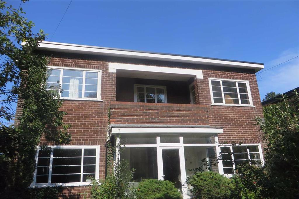 Wythenshawe Road, Northern Moor, Manchester, M23 7 bed detached house