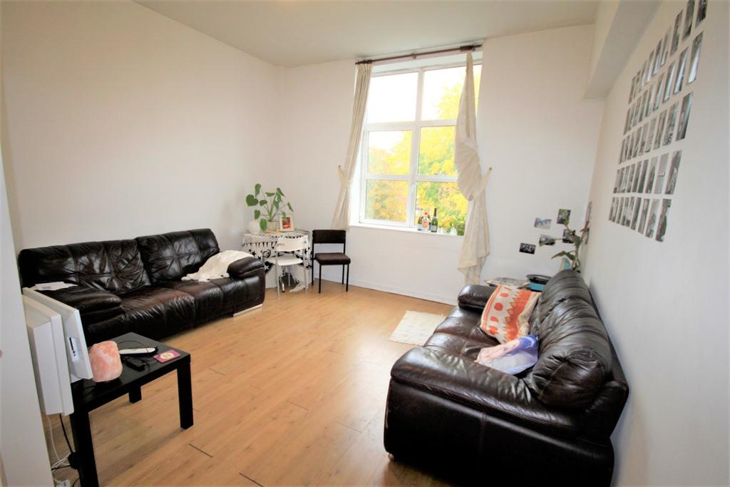 Dene House Court, Woodhouse, Leeds, LS2 2 bed flat £950 pcm (£219 pw)
