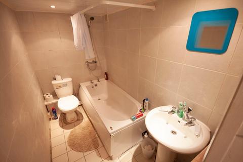 undefined, Hartley Crescent, Woodhouse, LEEDS, LS6