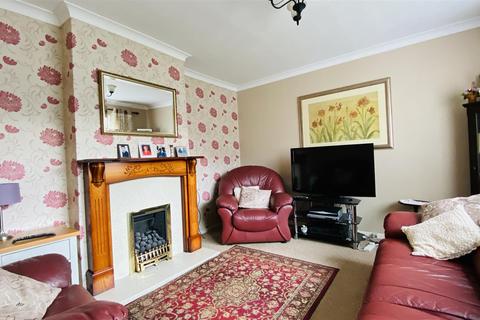 16 Heathway, Seaham, SR7 7UX