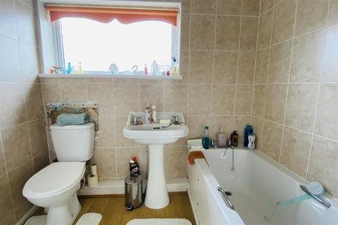 16 Heathway, Seaham, SR7 7UX