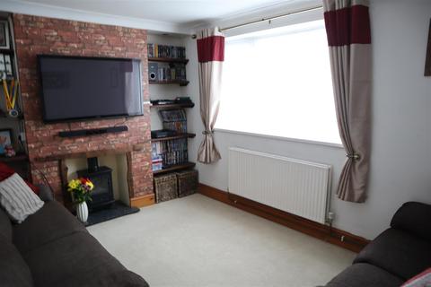 7 Brynhyfryd, Burry Port, SA16 0PR