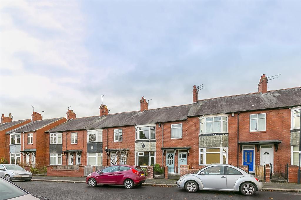Newlands Road, High West Jesmond... 2 bed flat £175,000