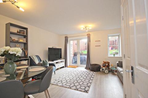6 Fell Bank, Birtley, Chester Le Street, DH3 1AU
