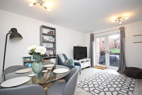 6 Fell Bank, Birtley, Chester Le Street, DH3 1AU