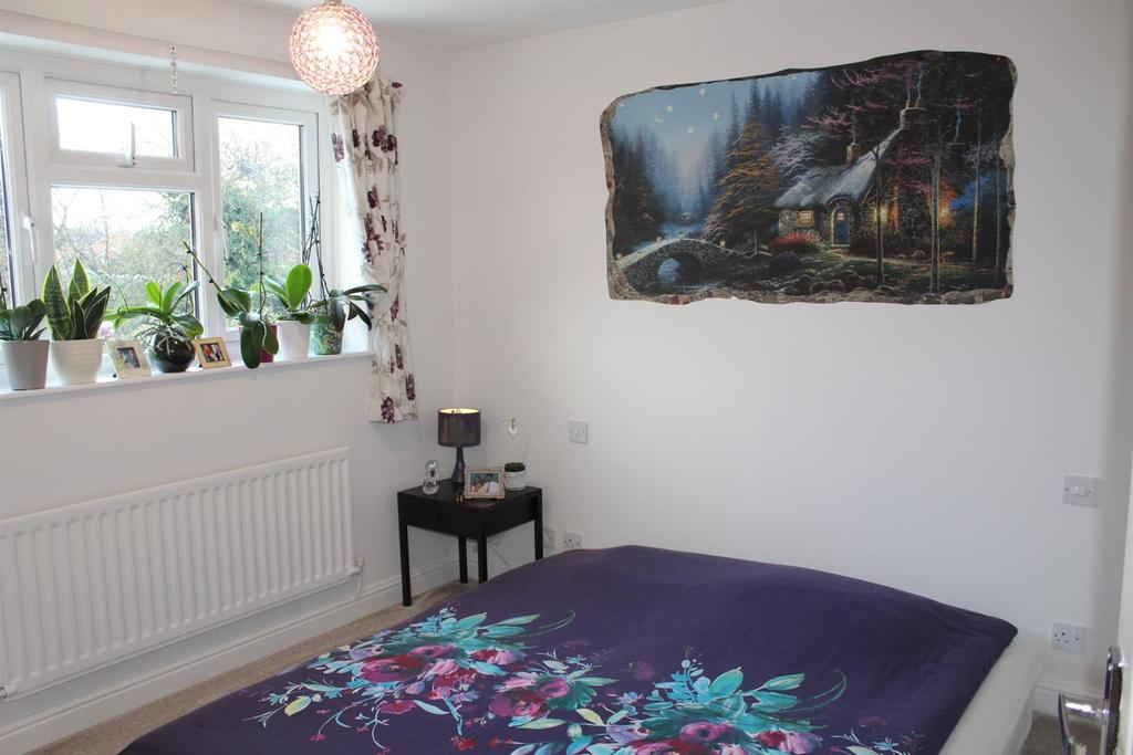 Swallowdale Drive, Leicester 3 bed detached house £250,000