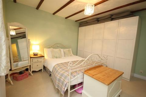 5 Lilac Grove, Little Weighton, Cottingham, HU20 3XL