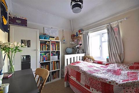 9 Cornmeadow Lane, Worcester, WR3 7NY