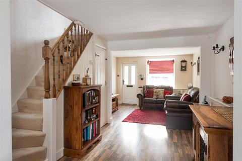25 Allingham Road, Reigate, RH2 8HU