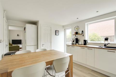 4 bedroom detached house for sale - Oulton Close, Woodthorpe View, Nottinghamshire, NG5 6SW