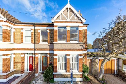 12 Devonshire Road, Hornchurch, RM12 4LQ