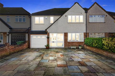 8 Fleet Close, Upminster, RM14 1PS