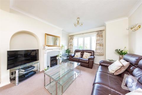 8 Fleet Close, Upminster, RM14 1PS