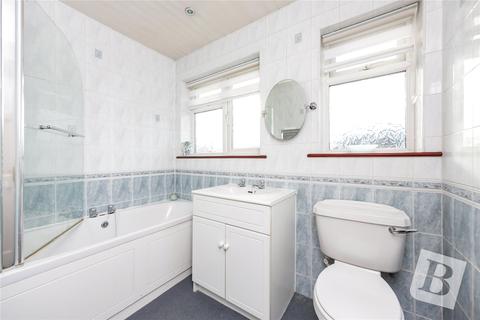 8 Fleet Close, Upminster, RM14 1PS