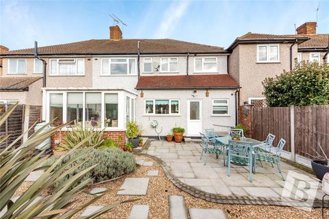 8 Fleet Close, Upminster, RM14 1PS