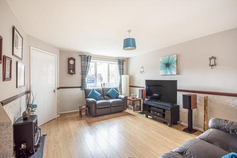 43 Eton Close, Witney, OX28 3GA