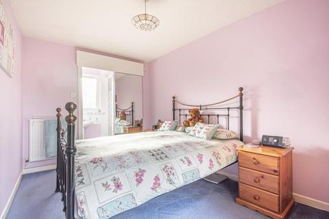 43 Eton Close, Witney, OX28 3GA