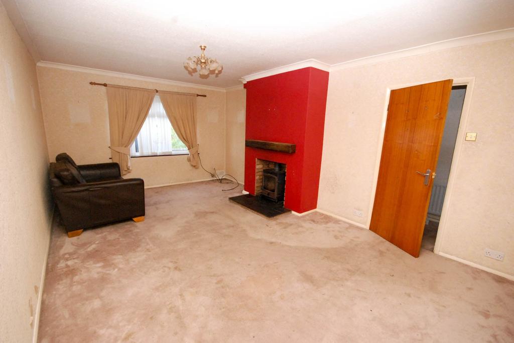Wynn Gardens Pelaw 3 bed semidetached house £104,950