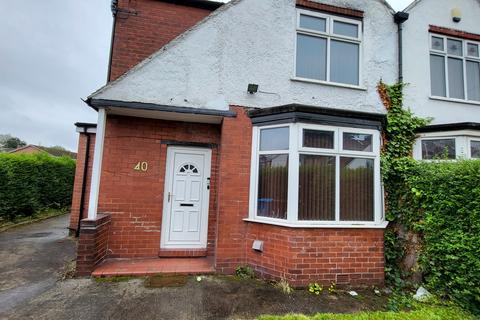 6 bedroom semi-detached house to rent, Leeshall Crescent, Manchester