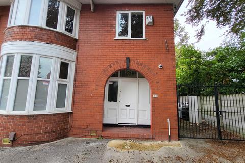 8 bedroom semi-detached house to rent, Egerton Road, Fallowfield