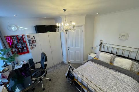 7 bedroom townhouse to rent - Kingswood Road, 7 bed, Manchester M14 6Ry