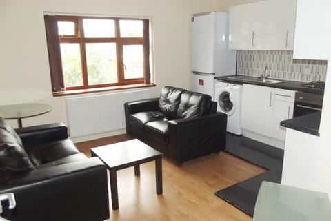 4 bedroom flat to rent, Egerton Road , Fallowfield