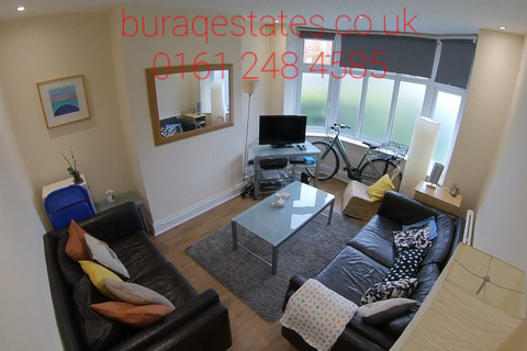 4 bedroom semi-detached house to rent, Leeshall Crescent, Fallowfield, Manchester