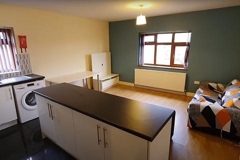 5 bedroom apartment to rent - Egerton Road, Manchester M14 6YB