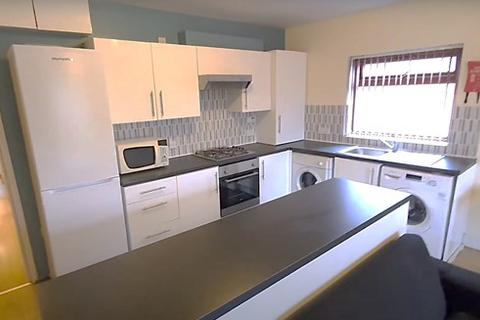 5 bedroom apartment to rent, Egerton Road, Fallowfield,, Manchester
