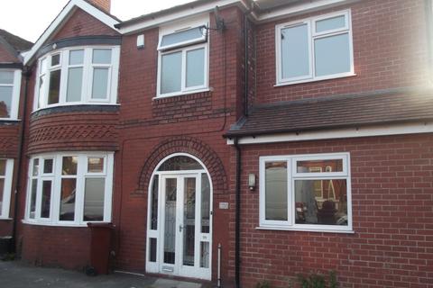 8 bedroom semi-detached house to rent, Egerton Road, Manchester M14 6XA