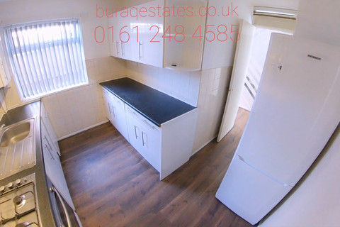 4 bedroom semi-detached house to rent - Beamish Close, Manchester M13 9RL