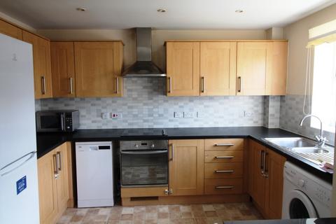 2 bedroom flat to rent, Holly Street, Town Centre, Luton, LU1