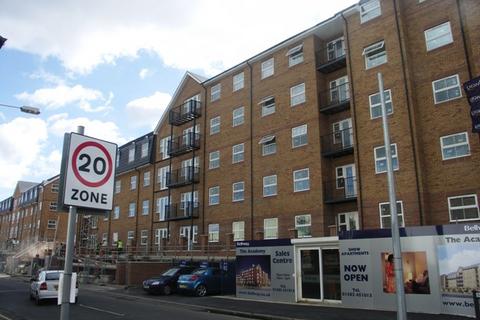 2 bedroom flat to rent, Holly Street, Town Centre, Luton, LU1