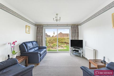 3 Copthorne Close, Shepperton, TW17 9EW