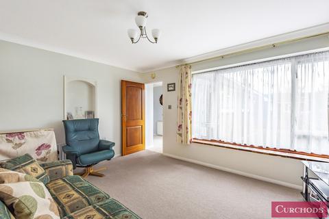 3 Copthorne Close, Shepperton, TW17 9EW