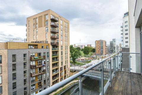 2 bedroom flat to rent, Werner Court, Limehouse cut, London