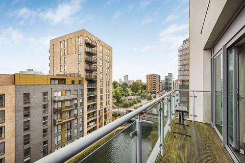 2 bedroom flat for sale, Werner Court, Limehouse Cut, London