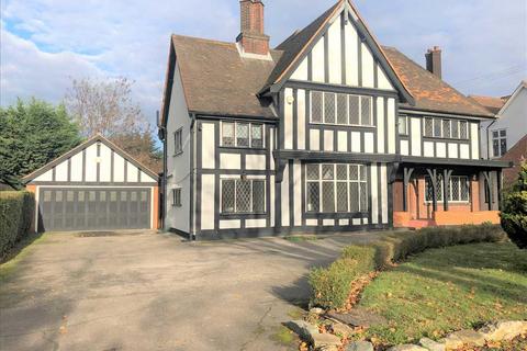 5 bedroom detached house to rent - Sylvan Avenue, Emerson Park, Hornchurch