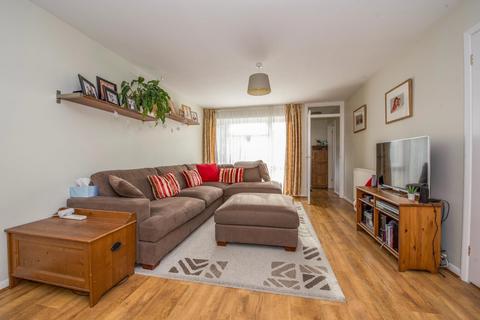 8 Osterley Drive, Caversham, Reading, RG4 6XP