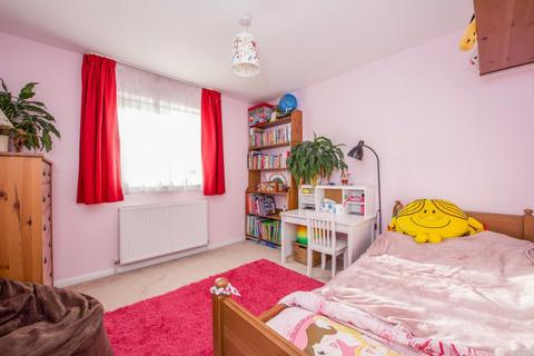 8 Osterley Drive, Caversham, Reading, RG4 6XP
