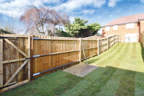 38a Windsor Road, Durrington, Salisbury, SP4 8HG