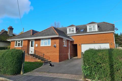 18 Jubilee Road, Fordingbridge, SP6 1DP