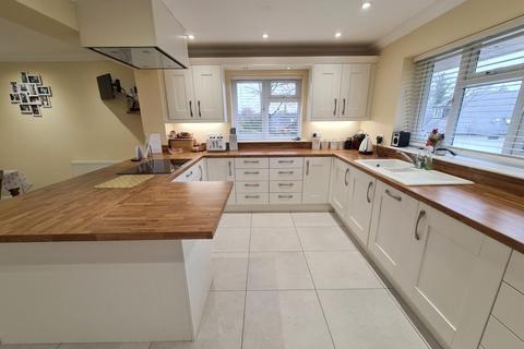 18 Jubilee Road, Fordingbridge, SP6 1DP