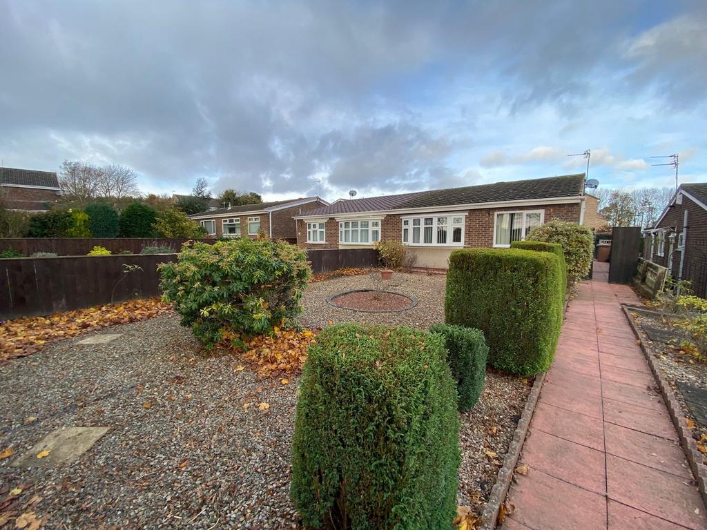 Burnhope Road, Barmston, Washington, Tyne and Wear, NE38 8DZ 2 bed bungalow for sale £150,000