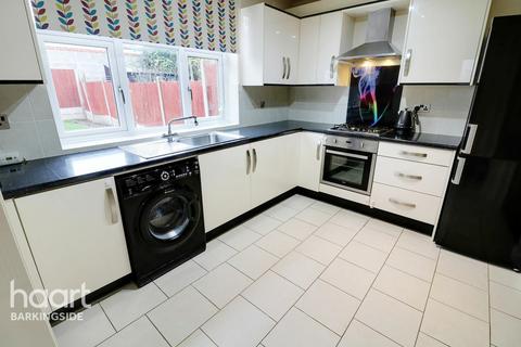 89 Marlyon Road, Ilford, IG6 3XW