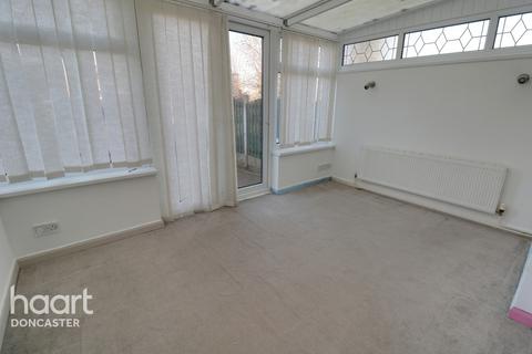 21 Ash Dale Road, Warmsworth, Doncaster, DN4 9NG