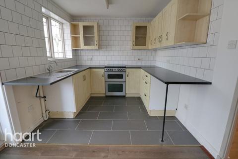21 Ash Dale Road, Warmsworth, Doncaster, DN4 9NG